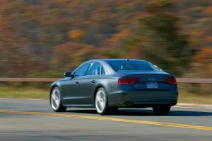 Audi S8 2012 года  (NA)